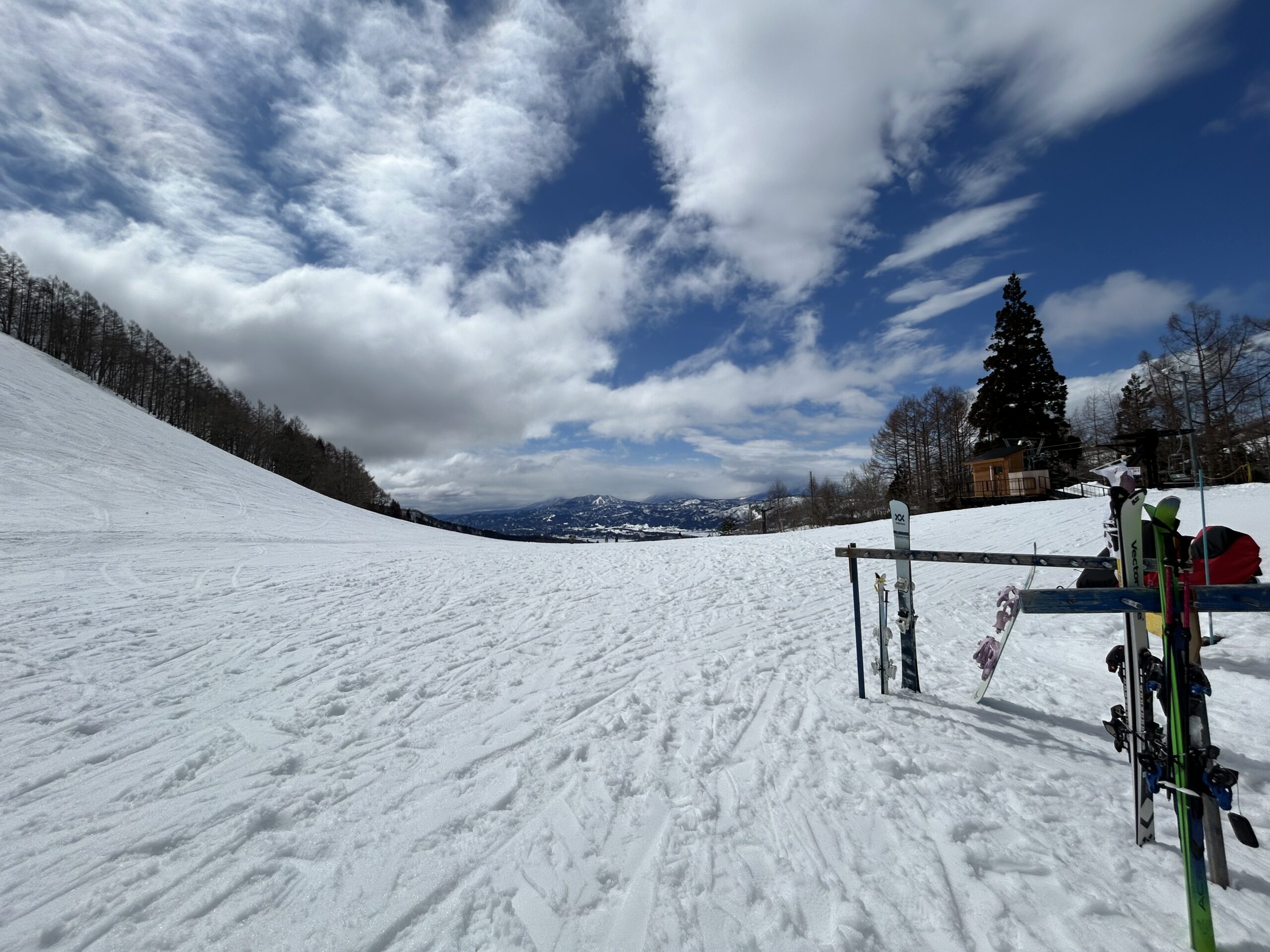 春スキーと温泉街の魅力たっぷり！野沢温泉2泊3日旅